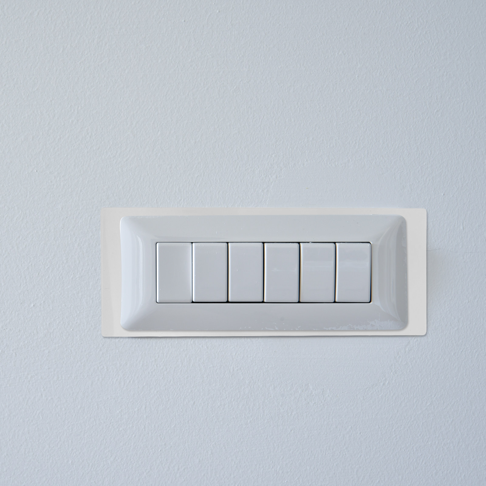 2 sztuki białych elektrycznych – Electrical Outlet Cover recenzja i cena